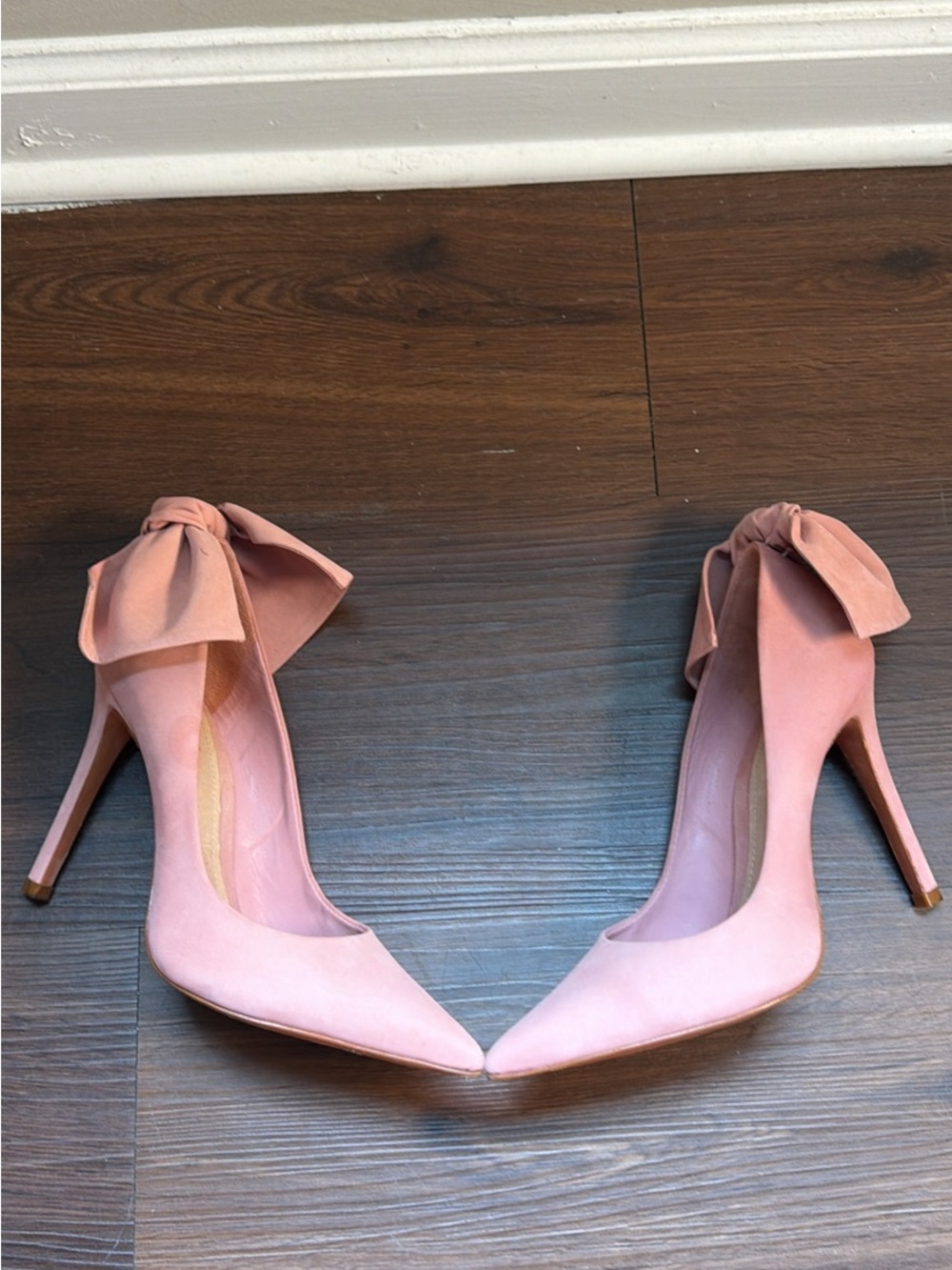 Schultz Blasiana pumps